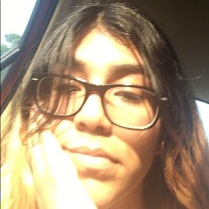 Meet your Posher, Lourdes